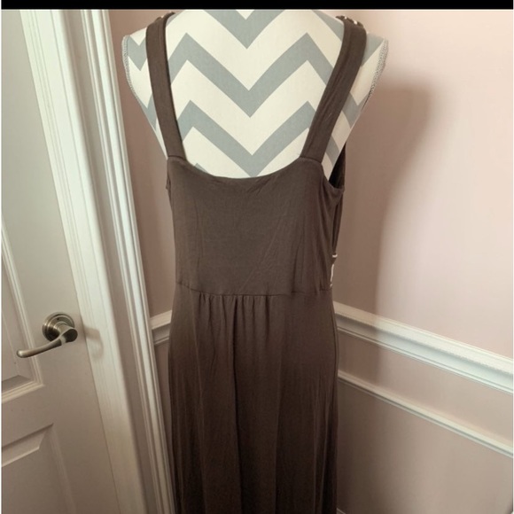 GORGEOUS MAXI DRESS W/LOTS OF BEAUTIFUL LACE & BEADS ALL OVER DRESS SIZE-PLUS 0X - Picture 7 of 8